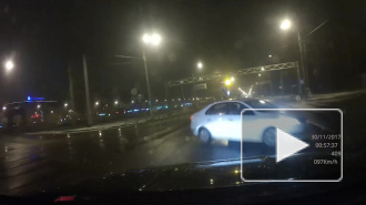 Видео: лобовое ДТП в Петербурге